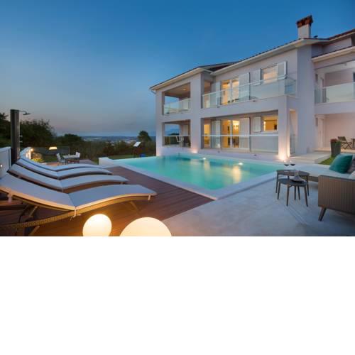 Villa L - Villa with 2 separate units