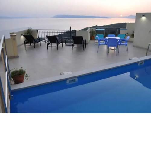 villa Lea with Tennis Court and Mini Golf Course