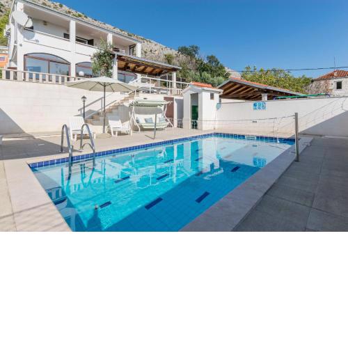 Villa Leo