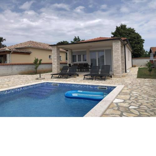 Villa LjubaV - with pool