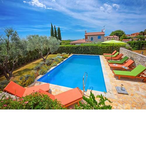 Villa Lotus