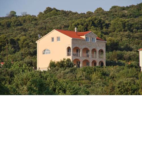 Villa Lunaris