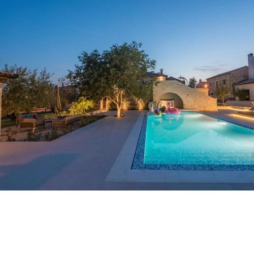 Villa LV