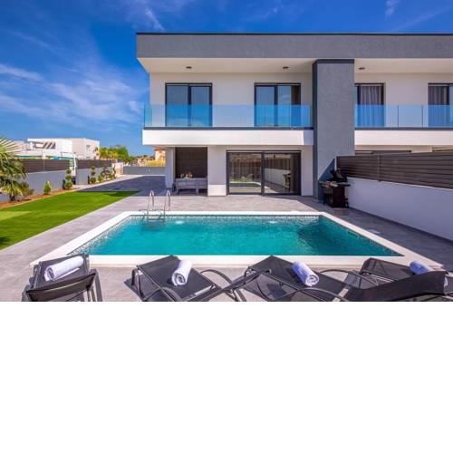 Villa Maestral