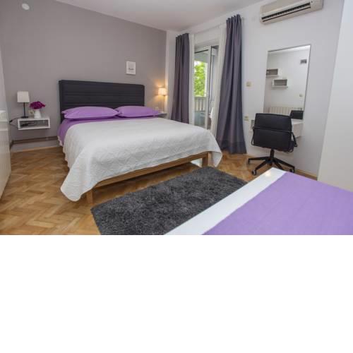 Villa Makarana Apartments