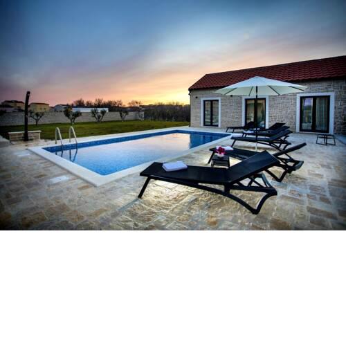Villa Mala