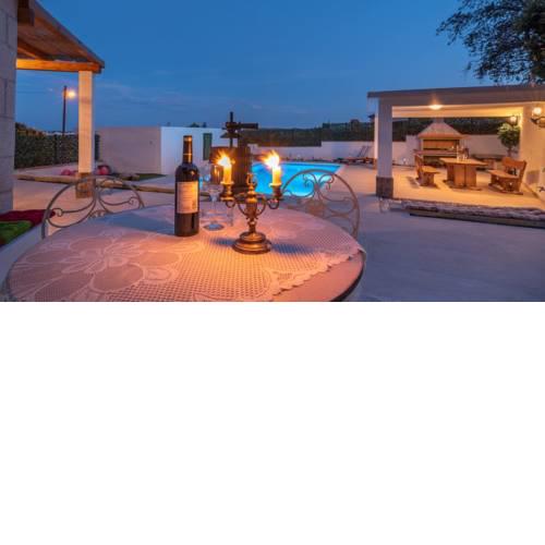 Villa Marela with Heated Swimming Pool