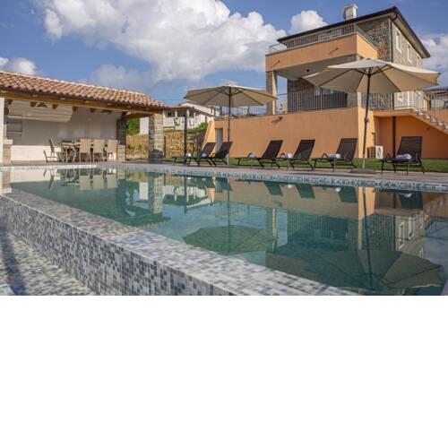 Villa Maria