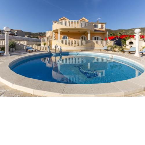 Villa Maria