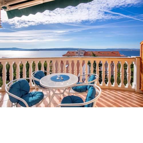 Splendid Apartment with Jacuzzi in Crikvenica Croatia