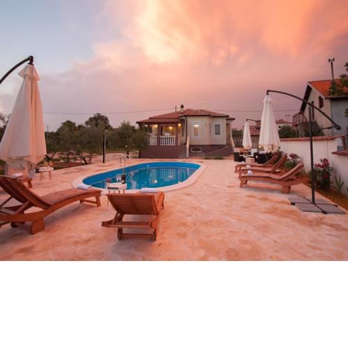 Romantic Villa OLIVE with pool