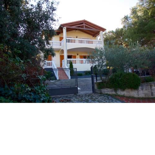 Villa Maximilian
