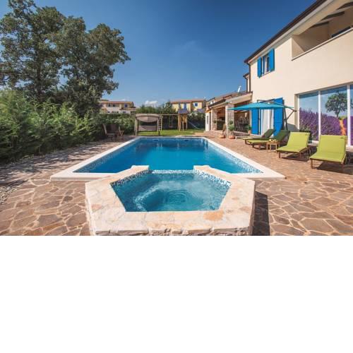 Villa Maximus