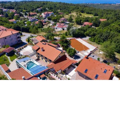 VILLA MERI