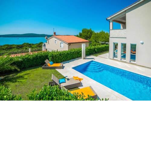 Villa Milano with Sea View