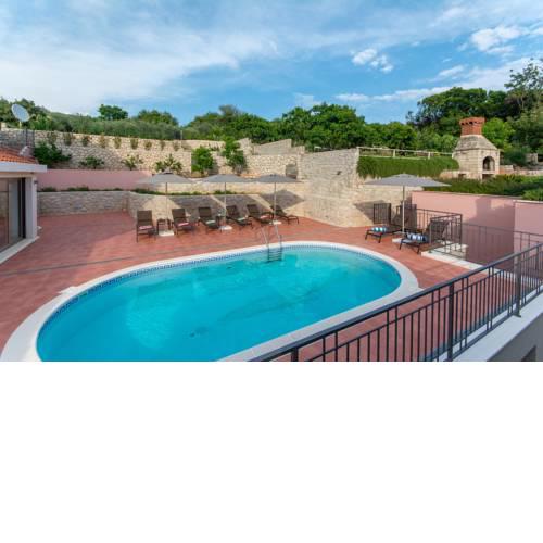 Villa Molunat