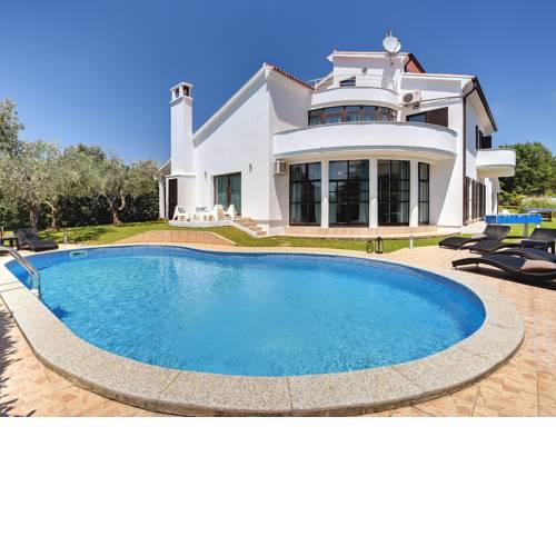 Villa Mutila