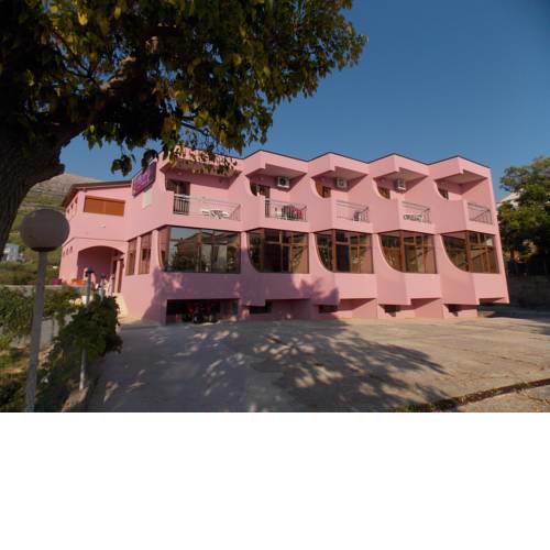 Villa Nives