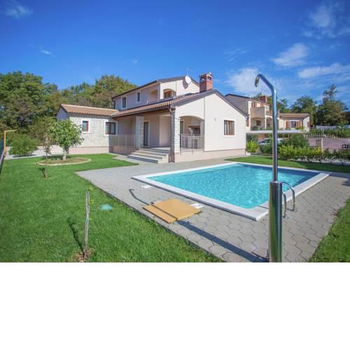 Villa Paris Iii