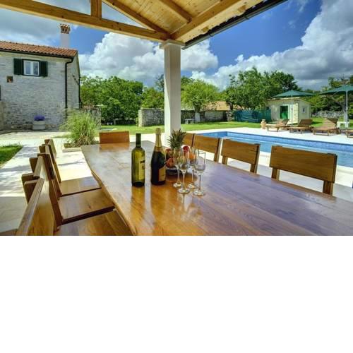 Villa Lucy