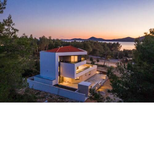 Villa Pearl 2
