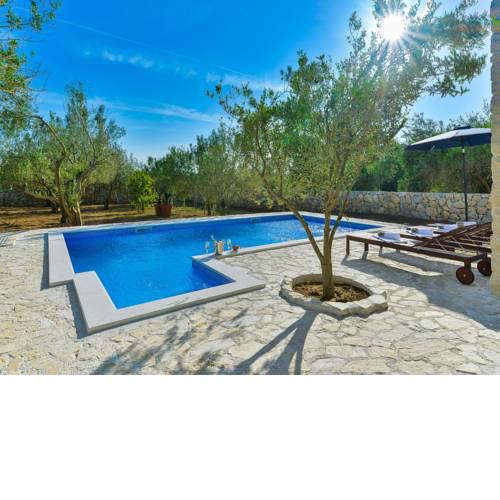 Villa Perla