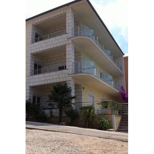 VILLA PETRA 1 GRADAC