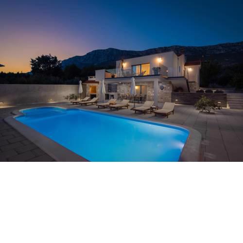 Villa Petra Divine with Pool