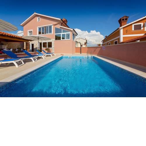 Villa Petra, Kaštelir
