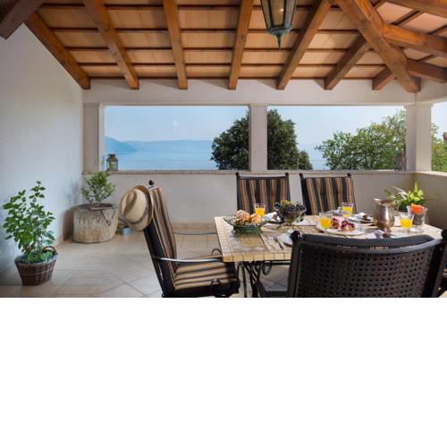 Villa Primela****