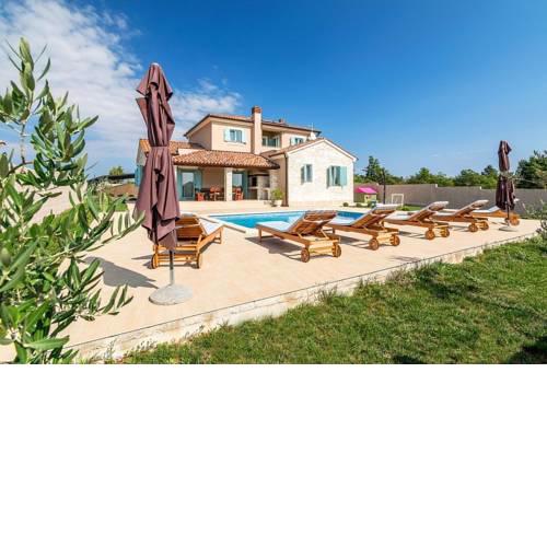 Villa Rose