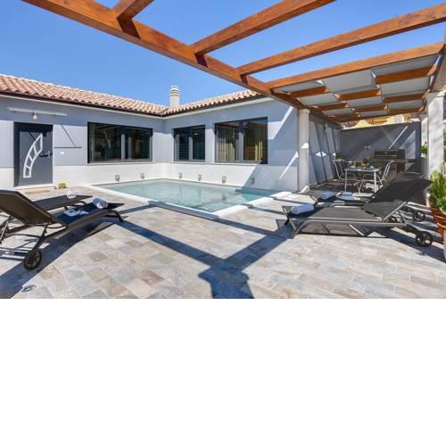 Villa Sunny Home