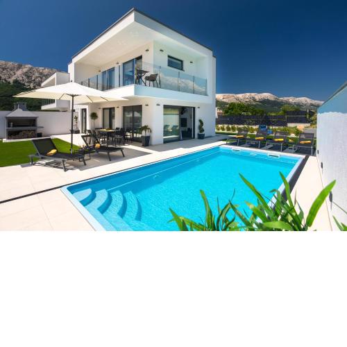 Villa Supernus II