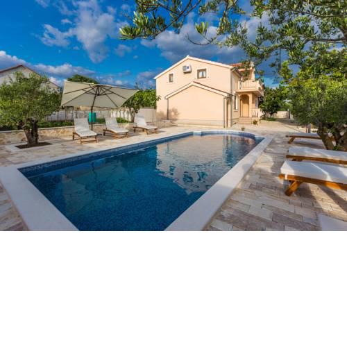 Villa Tina