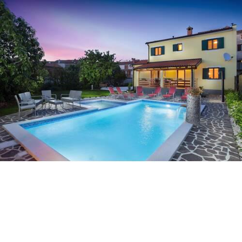 Villa Vanja with private swimming pool for 6-8 people