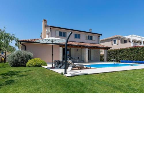 Villa Vor Ort