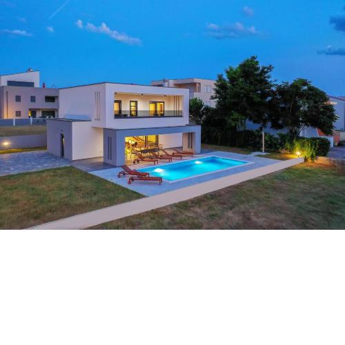 VILLA ZRINKO