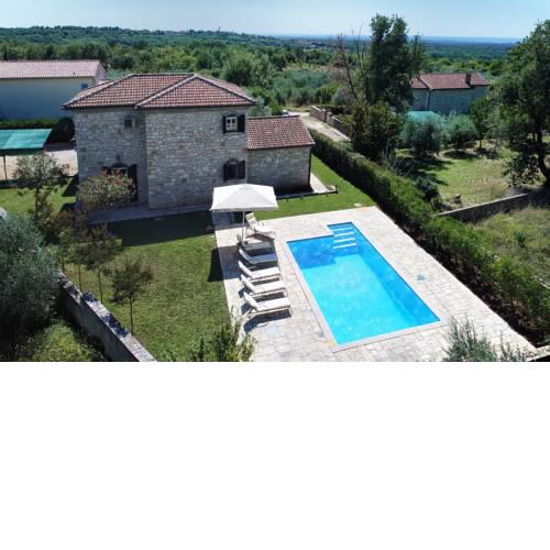 Villas Sinožići by Istarski dvori