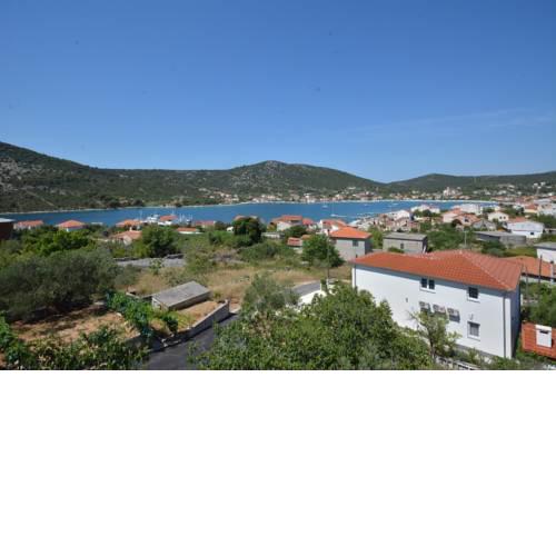 Vinisce Apartment 6