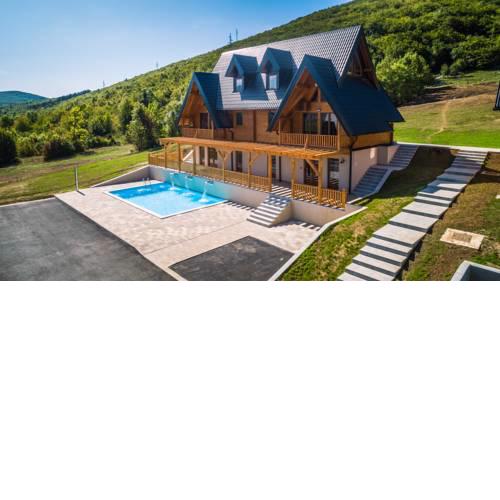 Wooden Houses Macola