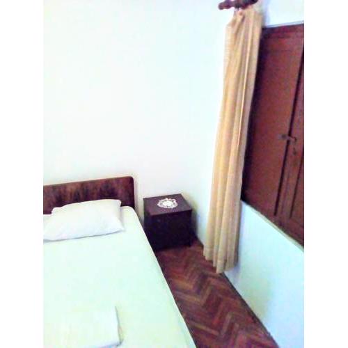 Zoro Apartments
